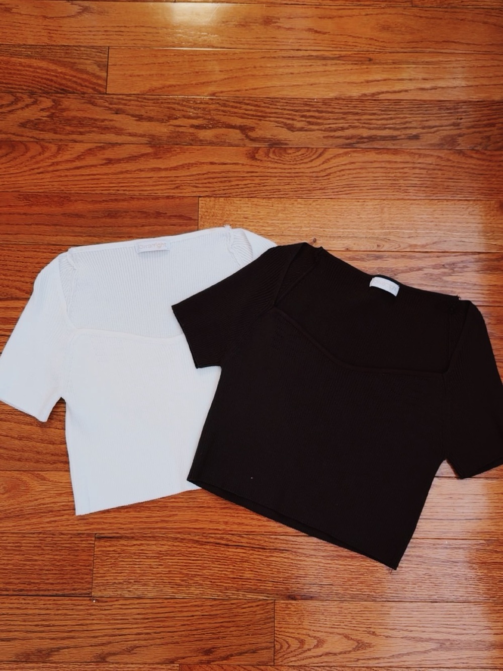 LowerRight Ribbed Square-Neck Top – Brown and White
